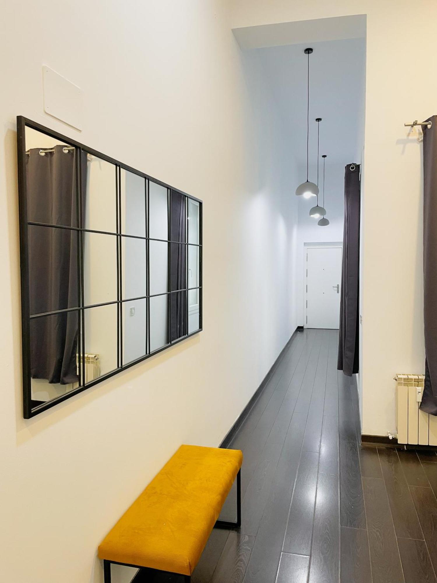 Carretas Duplex Exterior Derecha Appartement Madrid Buitenkant foto