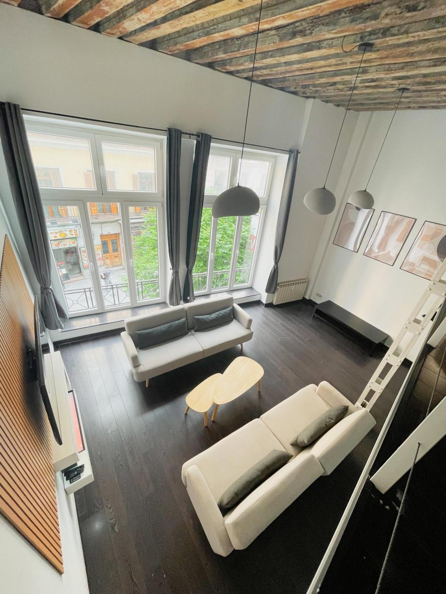 Carretas Duplex Exterior Derecha Appartement Madrid Buitenkant foto